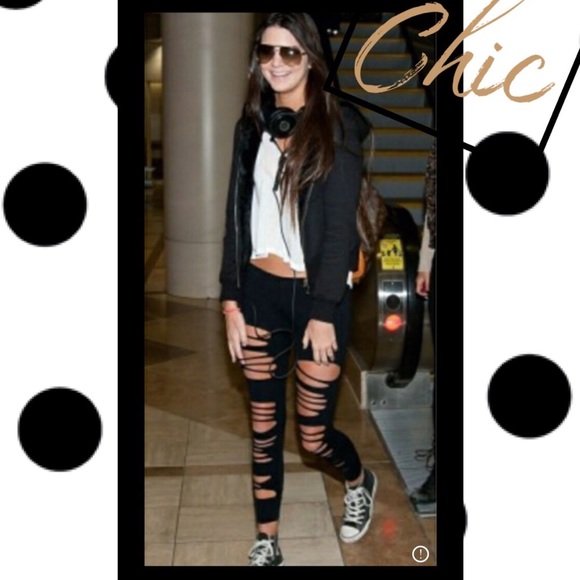 ⭕️ SALE 2Day ⭕️⚫️DISTRESSED LEGGINGS NEW⚫️ - Picture 4 of 8